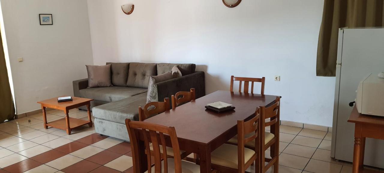 Molivos Castle Apartments 미팀나 외부 사진