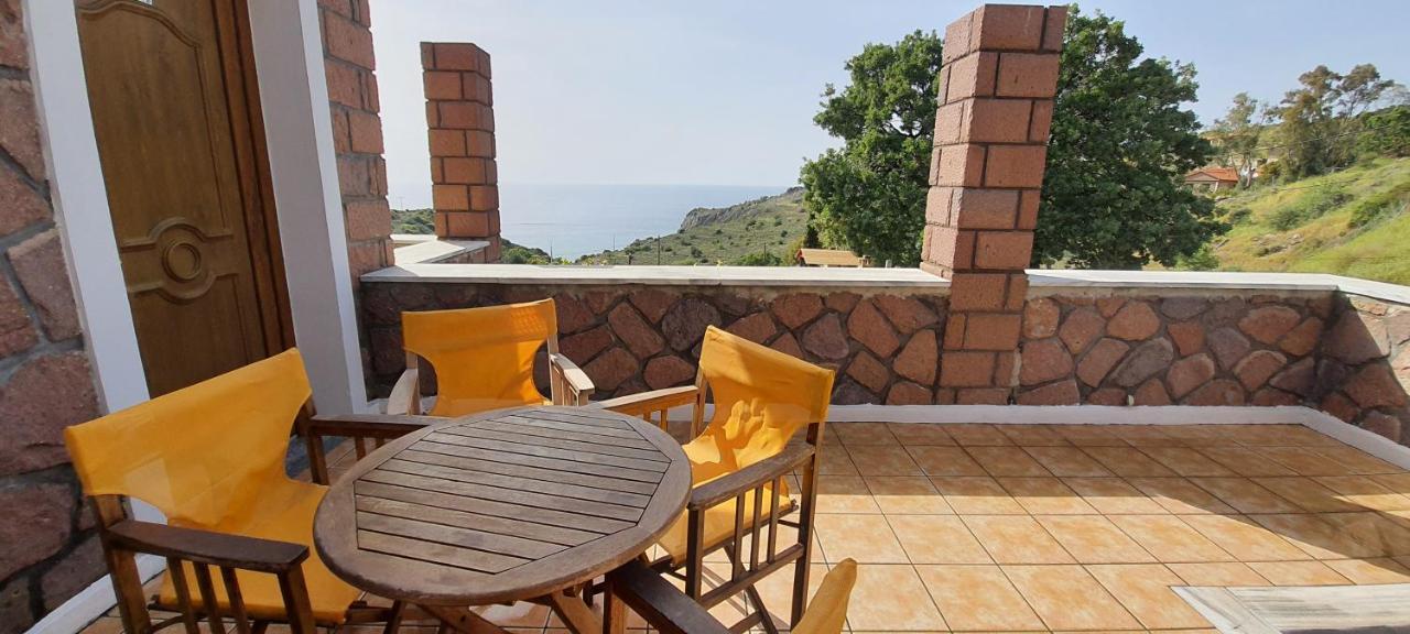 Molivos Castle Apartments 미팀나 외부 사진